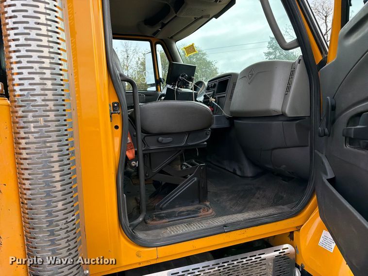 image for item DZ4947 2012 International 7500 dump truck