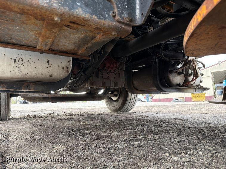 image for item DZ4947 2012 International 7500 dump truck