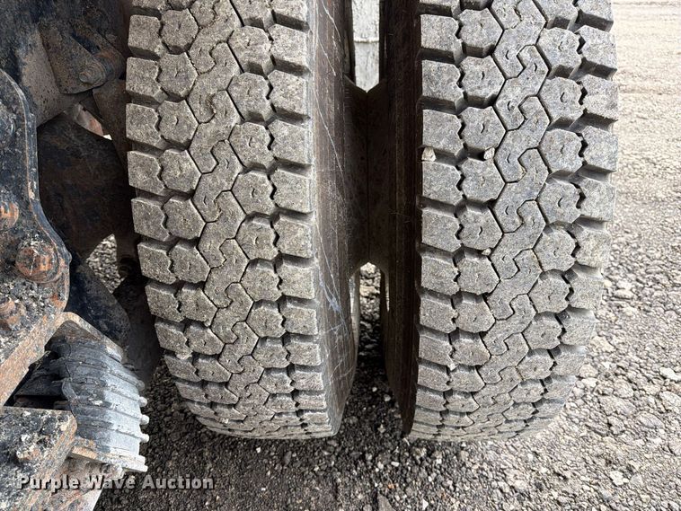 image for item DZ4947 2012 International 7500 dump truck