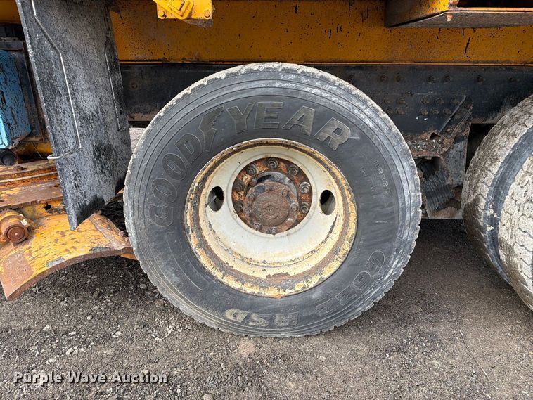 image for item DZ4947 2012 International 7500 dump truck