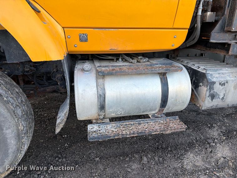 image for item DZ4948 2014 International 7500 dump truck