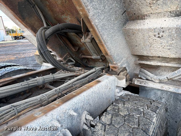 image for item DZ4948 2014 International 7500 dump truck