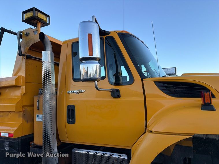 image for item DZ4948 2014 International 7500 dump truck