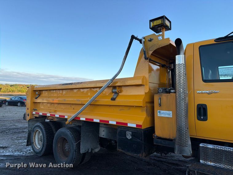 image for item DZ4948 2014 International 7500 dump truck