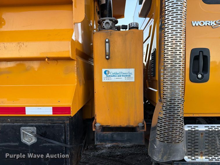 image for item DZ4948 2014 International 7500 dump truck