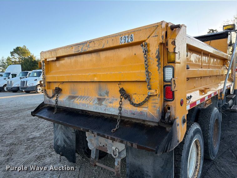 image for item DZ4948 2014 International 7500 dump truck