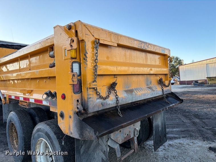 image for item DZ4948 2014 International 7500 dump truck