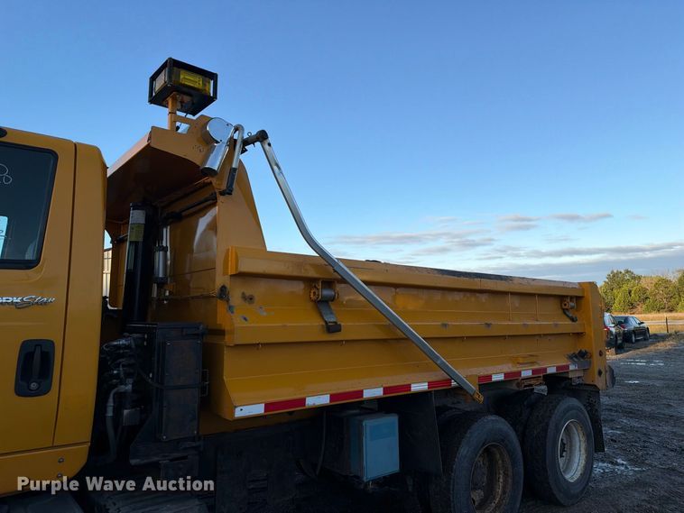 image for item DZ4948 2014 International 7500 dump truck