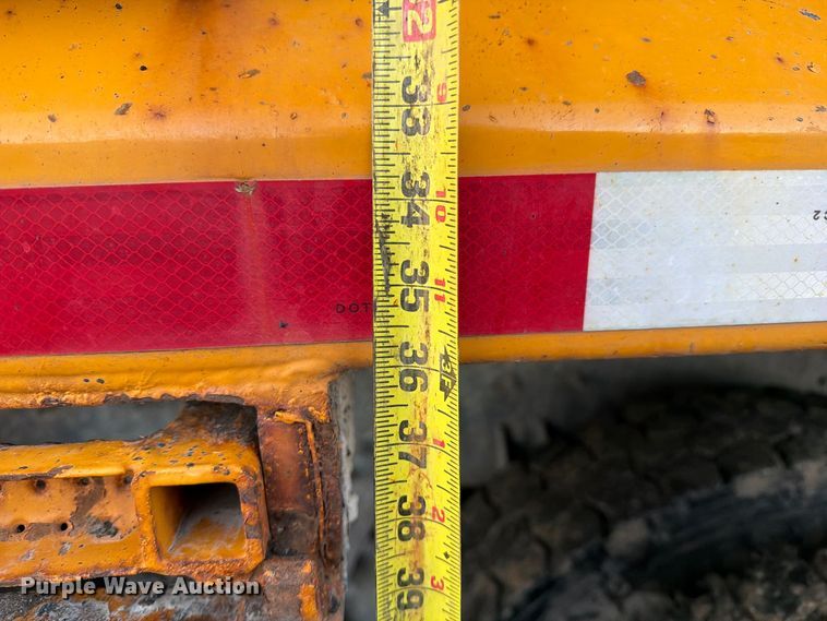 image for item DZ4948 2014 International 7500 dump truck