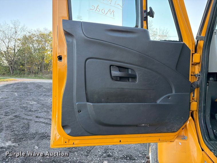 image for item DZ4948 2014 International 7500 dump truck