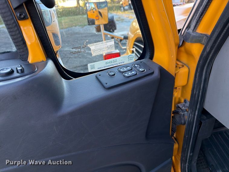 image for item DZ4948 2014 International 7500 dump truck