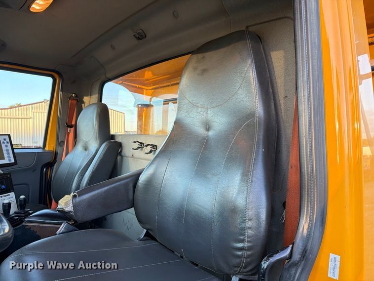 image for item DZ4948 2014 International 7500 dump truck