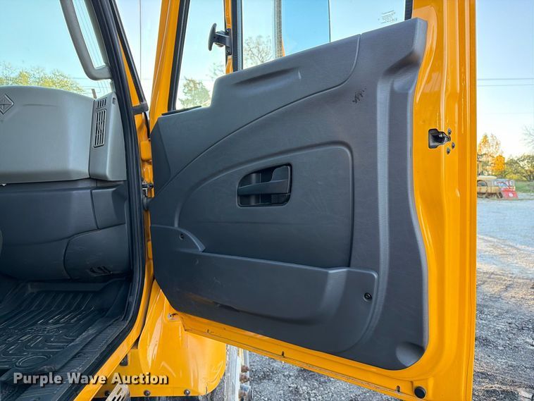 image for item DZ4948 2014 International 7500 dump truck