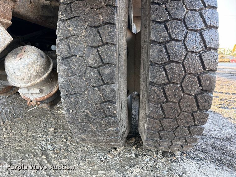 image for item DZ4948 2014 International 7500 dump truck