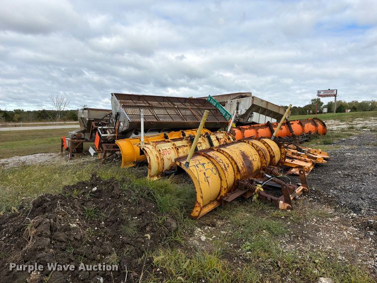 image for item DZ4951 Truck parts