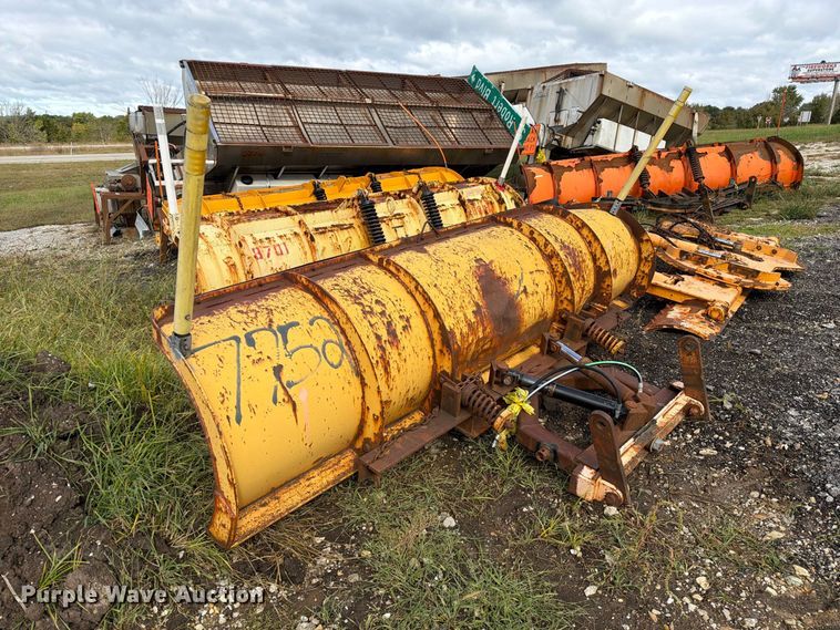 image for item DZ4951 Truck parts