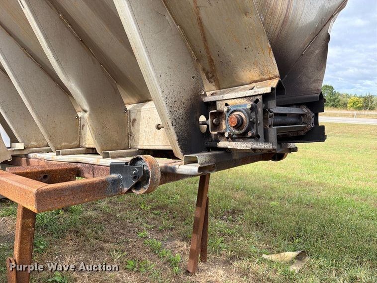 image for item DZ4951 Truck parts