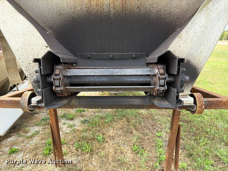 image for item DZ4951 Truck parts