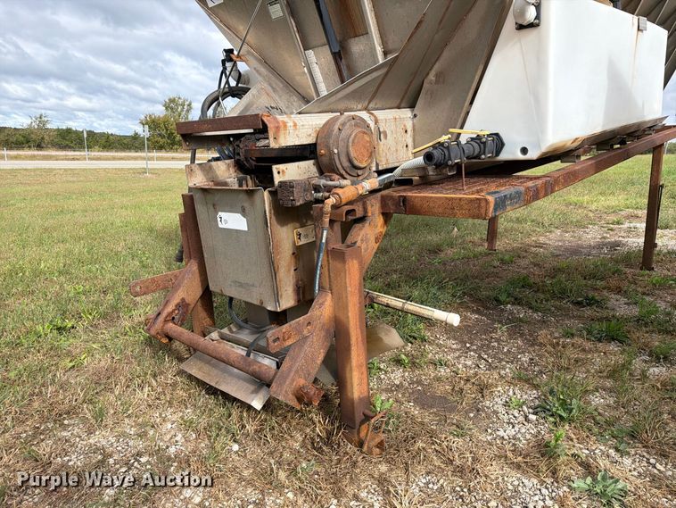 image for item DZ4951 Truck parts