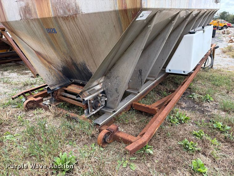 image for item DZ4951 Truck parts