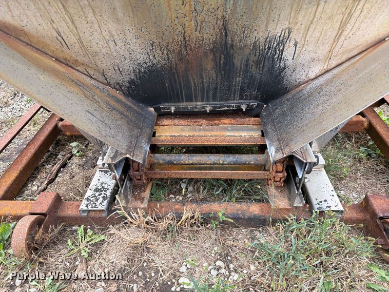 image for item DZ4951 Truck parts