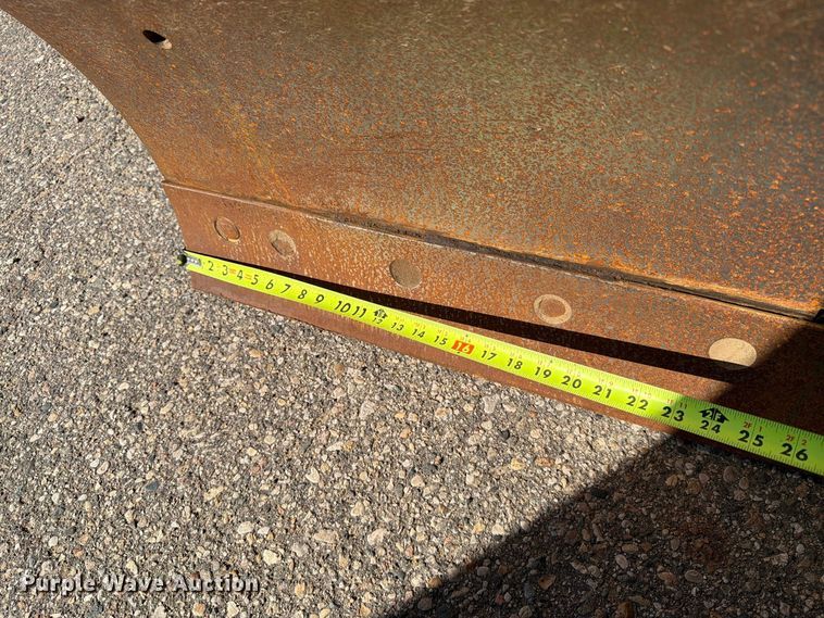 image for item EA0596 2010 Caterpillar 140M motor grader