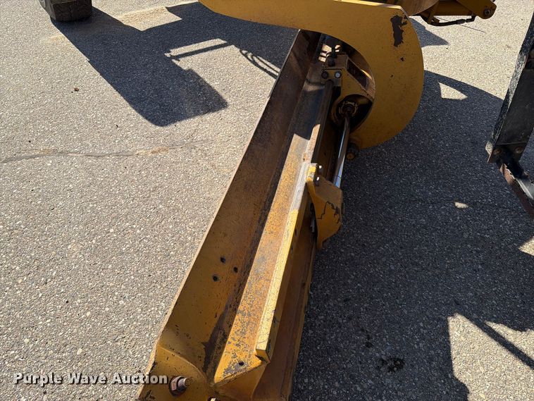 image for item EA0596 2010 Caterpillar 140M motor grader