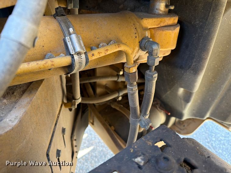 image for item EA0596 2010 Caterpillar 140M motor grader