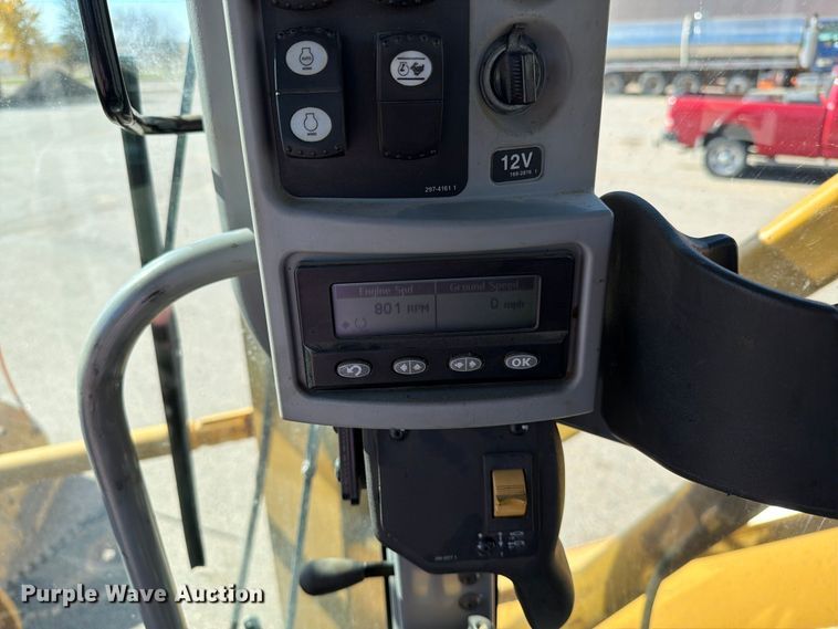 image for item EA0596 2010 Caterpillar 140M motor grader
