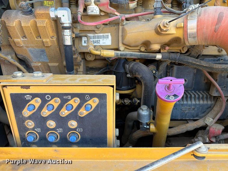 image for item EA0596 2010 Caterpillar 140M motor grader