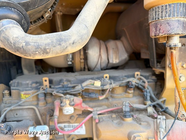 image for item EA0596 2010 Caterpillar 140M motor grader