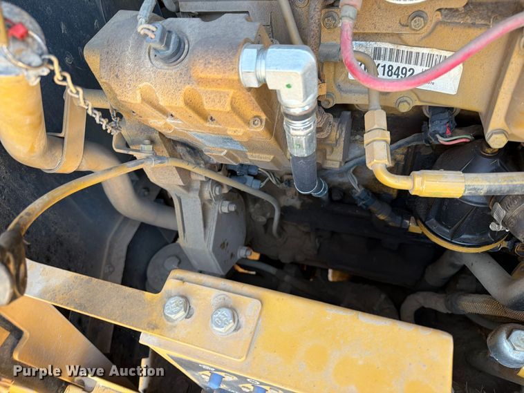 image for item EA0596 2010 Caterpillar 140M motor grader