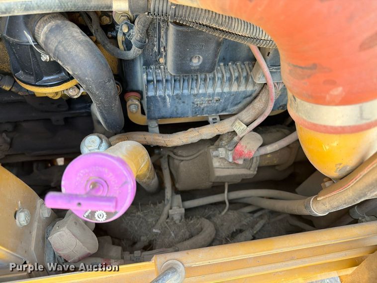 image for item EA0596 2010 Caterpillar 140M motor grader