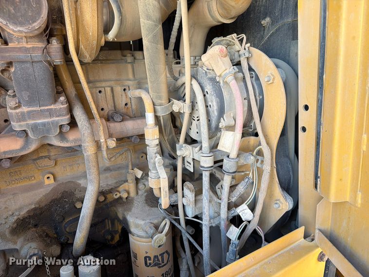 image for item EA0596 2010 Caterpillar 140M motor grader
