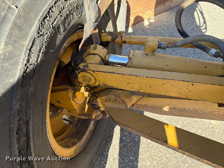 image for item EA0596 2010 Caterpillar 140M motor grader