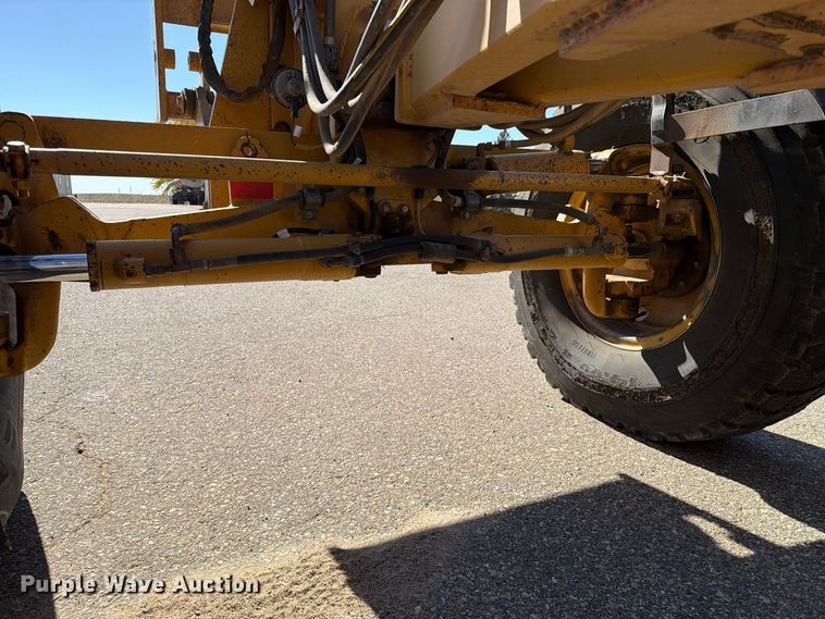 image for item EA0596 2010 Caterpillar 140M motor grader