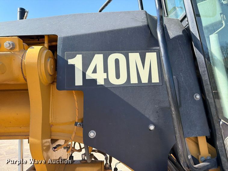 image for item EA0596 2010 Caterpillar 140M motor grader
