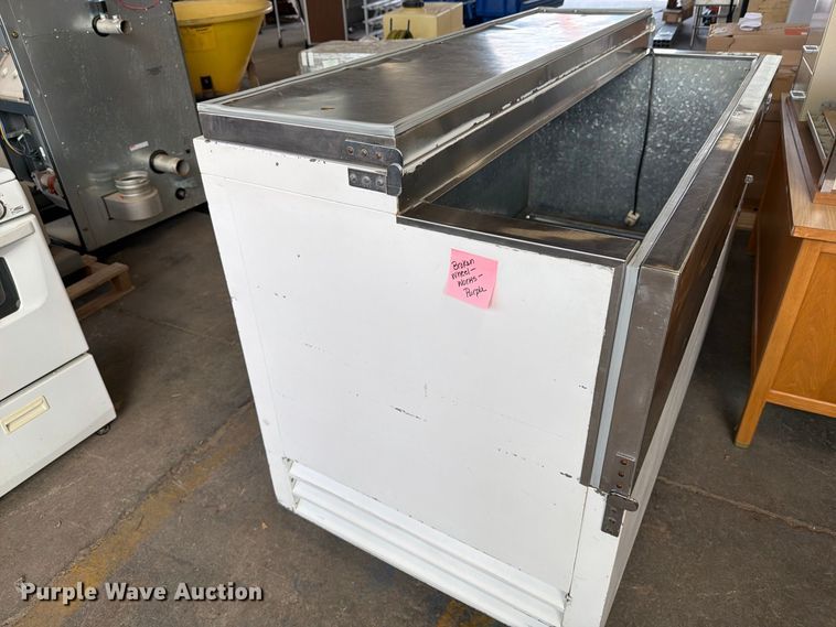 image for item EI7812 Cafeteria equipment