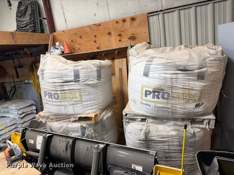 image for item EI7814 (4) bags of mortar
