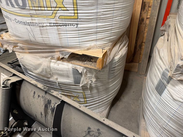 image for item EI7814 (4) bags of mortar