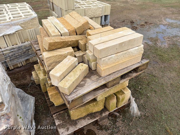 image for item EI7816 Approximately 7 pallets of decorative limestone rock