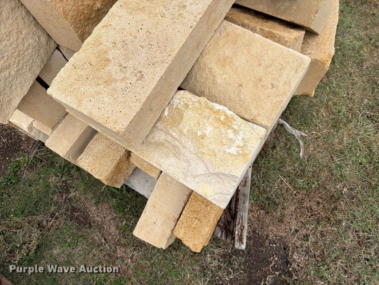 image for item EI7816 Approximately 7 pallets of decorative limestone rock