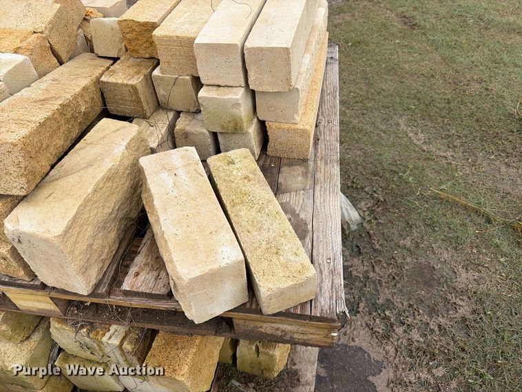 image for item EI7816 Approximately 7 pallets of decorative limestone rock