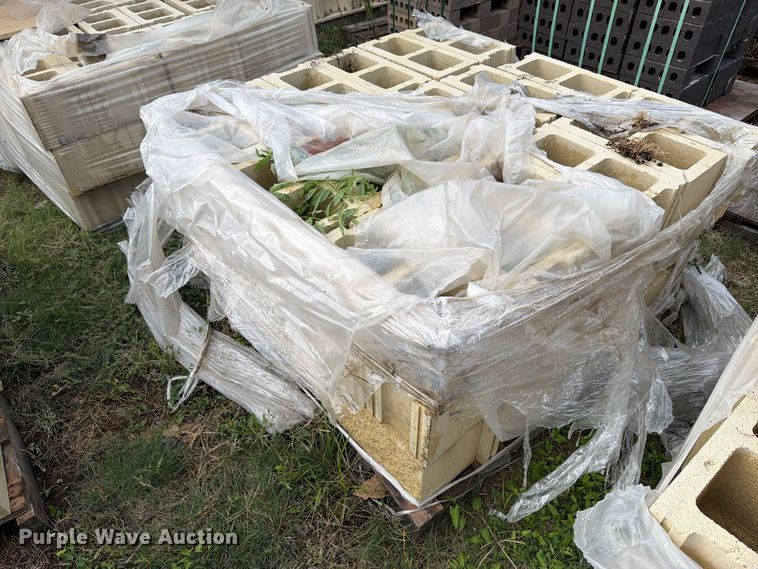 image for item EI7833 Approximately 14 pallets of cinder blocks