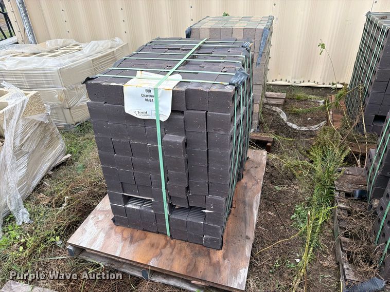 image for item EI7834 Approximately 12 pallets of brick
