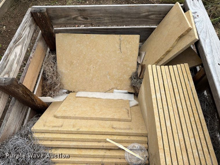 image for item EI7835 Approximately 2 pallets of limestone decorative rock