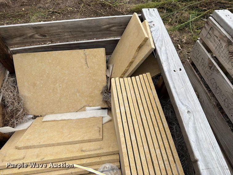 image for item EI7835 Approximately 2 pallets of limestone decorative rock