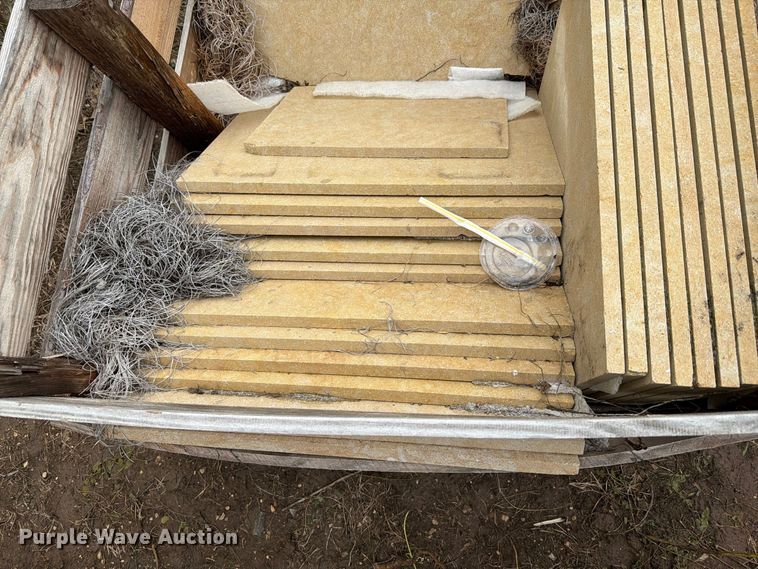 image for item EI7835 Approximately 2 pallets of limestone decorative rock