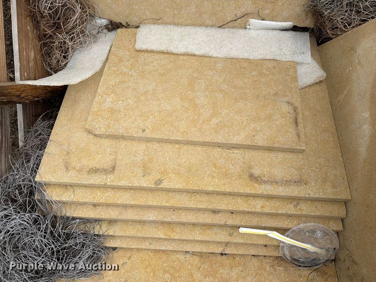 image for item EI7835 Approximately 2 pallets of limestone decorative rock