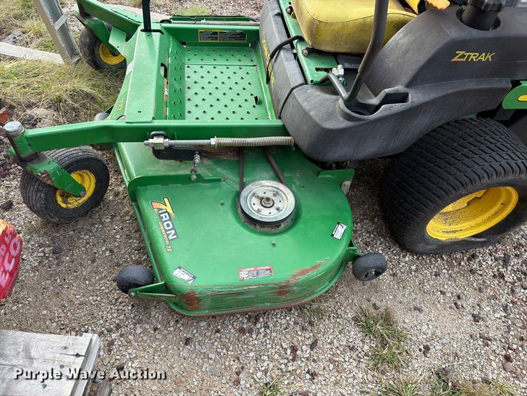 image for item EI7837 2005 John Deere 777 Max-Frame Ztrak ZTR lawn mower